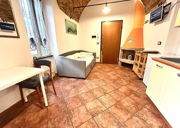 Apartment Centre - *